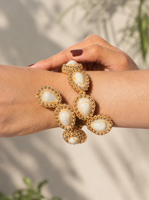 HAND ACCESSORIES