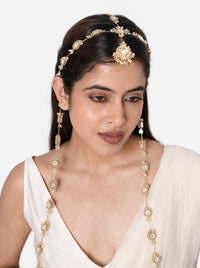 Aashi Mirror Designer Maathapatti handcrafted with intricate mirror motifs, faux pearls, glass bead detailing, and a Gold Tone Finish, featuring an elegant side chain design perfect for bridal entries, Haldi, Mehndi, Sangeet, weddings, receptions, and luxurious bridal hairstyles.