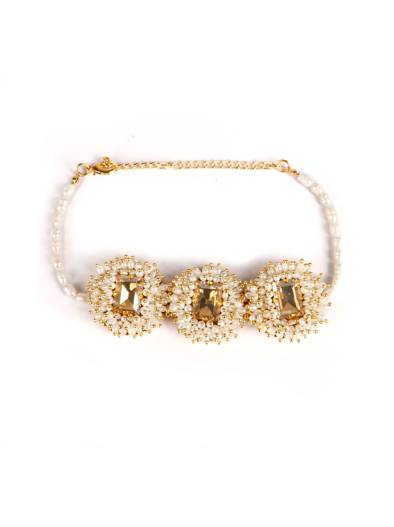 Akahi Choker