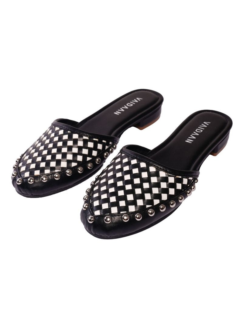 Callista Flats