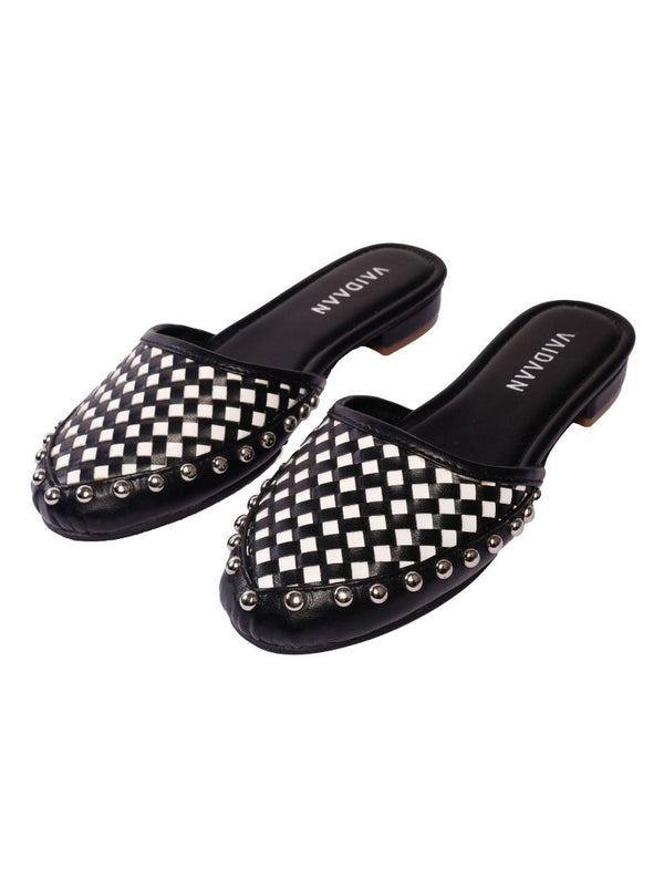 Callista Flats