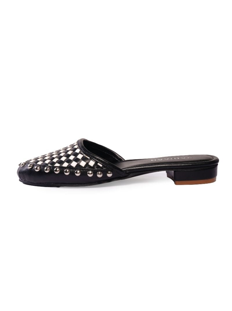 Callista Flats
