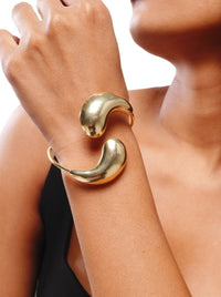 Cora Cuff