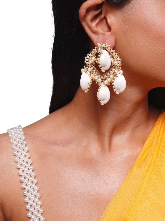Darika Earrings