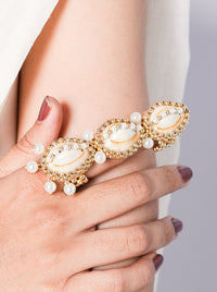 Esha Ring