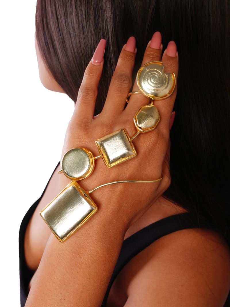 Eva Cuff