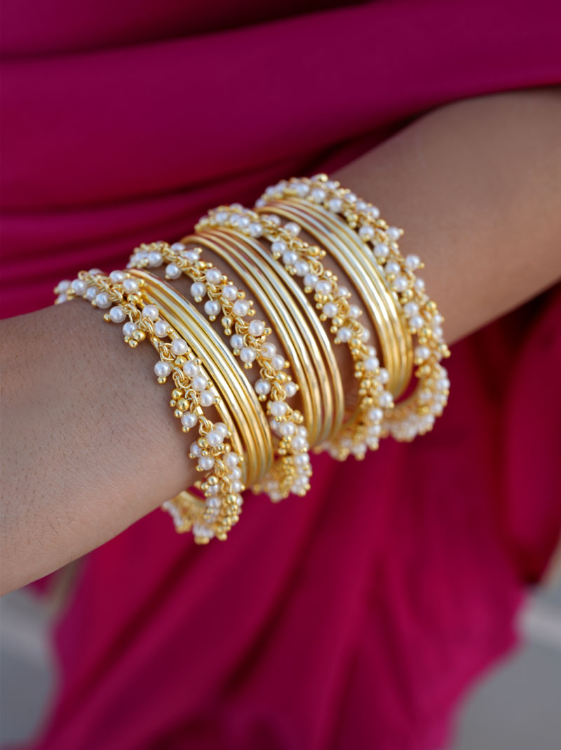 Hrida Bangle Set