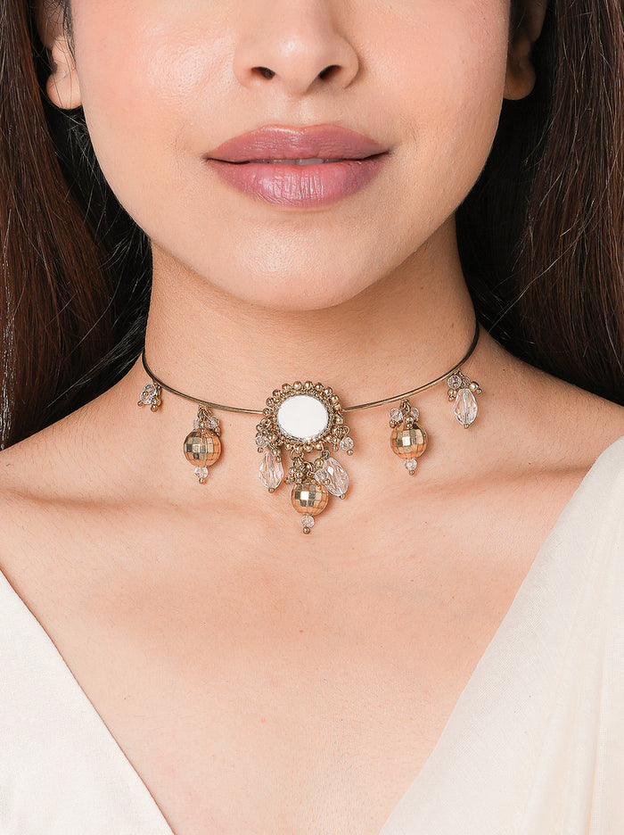 Pihu Choker