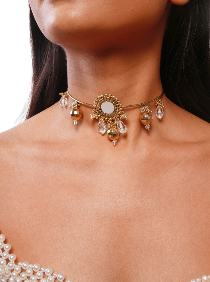 Pihu Choker