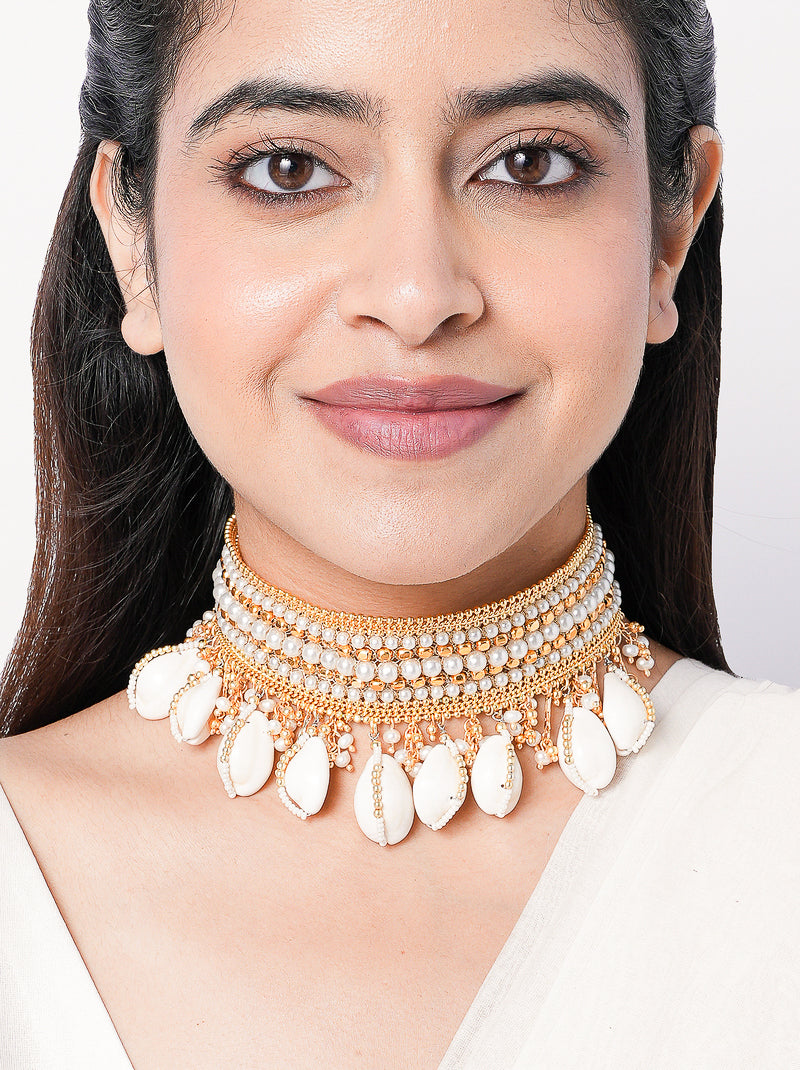Rakshika Choker