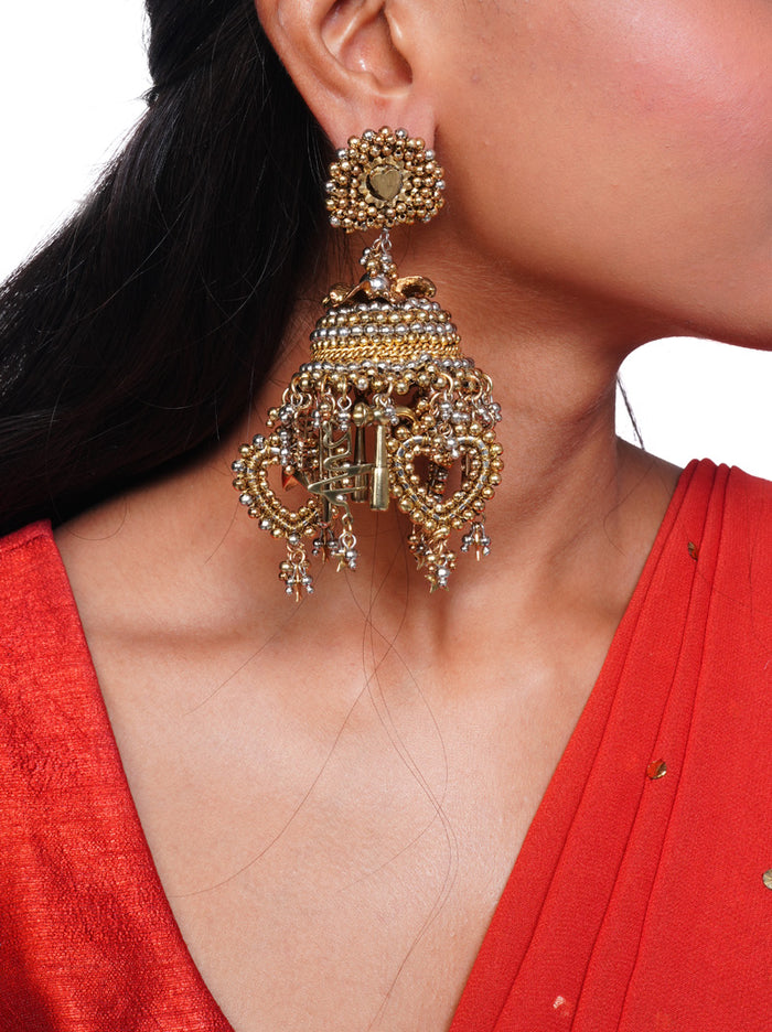 Saroor Earrings
