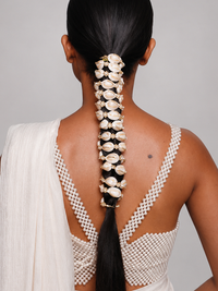 Trayi Cowrie Shell Braids
