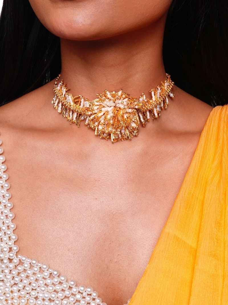 Vritika choker