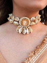 Netra Choker