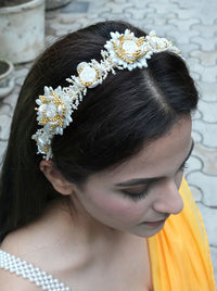 Pavitra Hairband