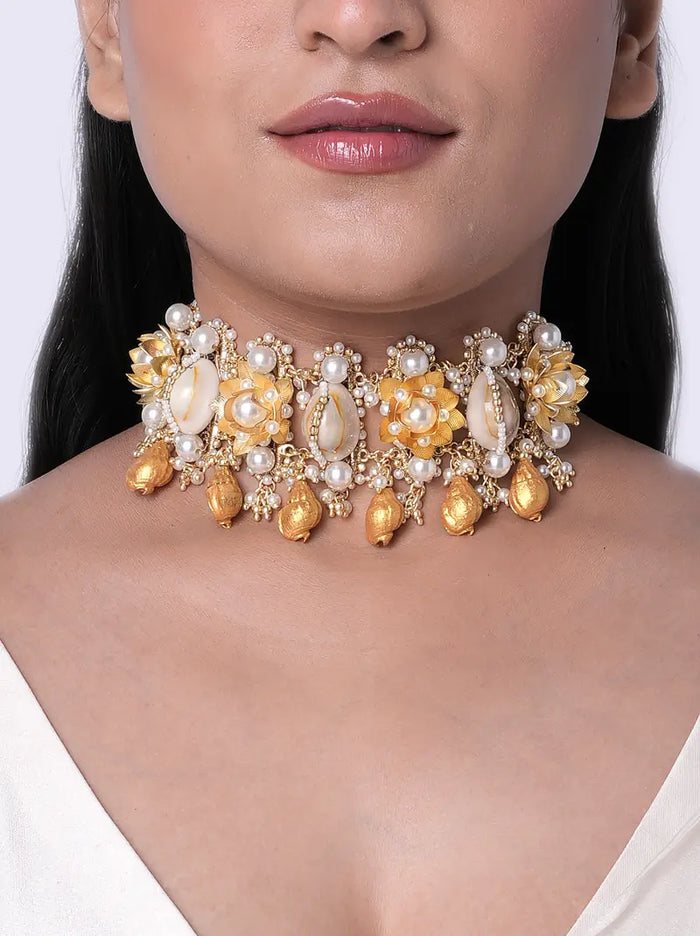 Shubhika Pearl Shell Choker